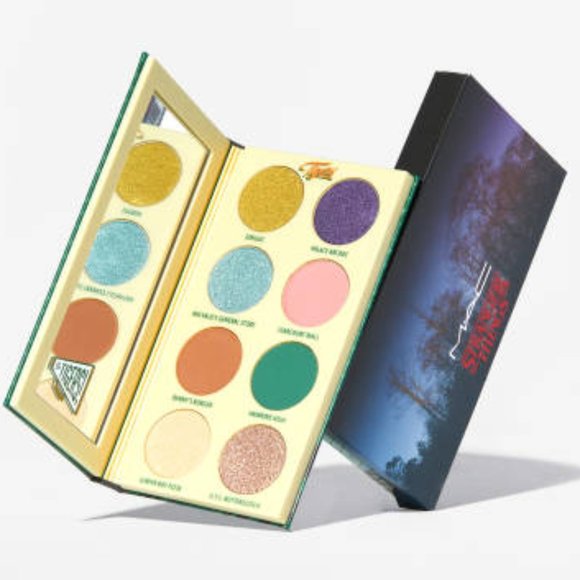 1/2 PRICE ✅ MAC X STRANGER THINGS Hawkins Class of 1986 Eye Palette + Brush  NEW - Picture 3 of 17